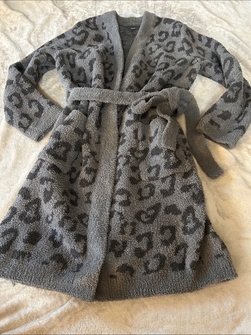 Barefoot dreams leopard print charcoal fuzzy robe